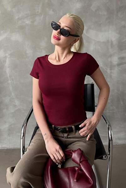 Madmext Dámské tričko Claret Red Wide Collar Fitted Basic Mg2293