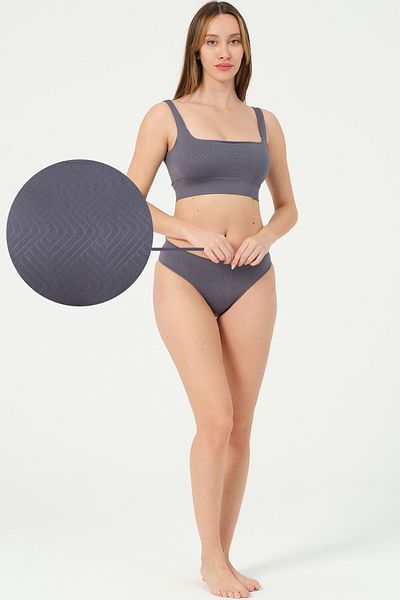FOREVER MORE Zigzag Patterned Seamless Slip Panties