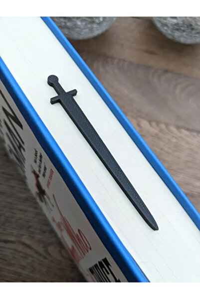 Cypnova تصميم أنيق تحت عنوان العصور الوسطى! 3 إشارات مرجعية لسيف الفارس