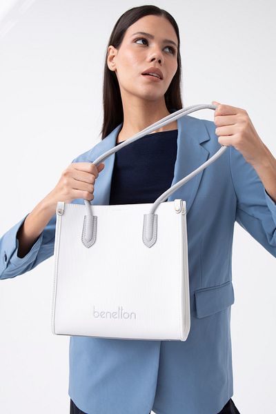United Colors of Benetton Geantă de umăr Benetton pentru femei - alb și gri BNT1610