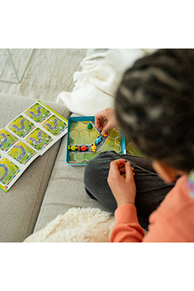 Smart Games Pole position logic game