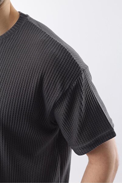 Madmext Men's Smoked Crew Neck T-Shirt E7127