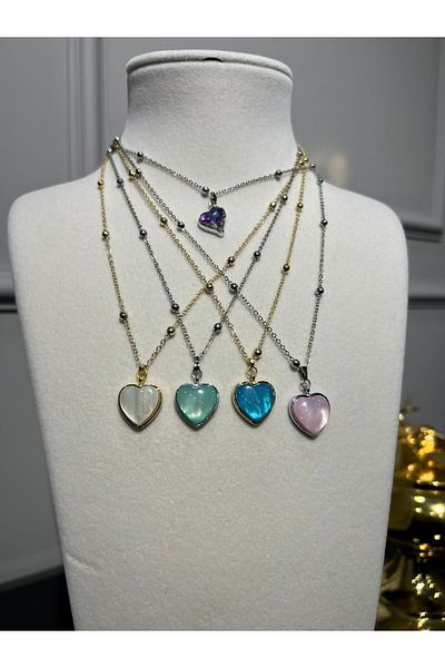 Store 5 Colored Necklaces