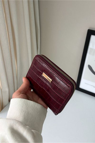 Yuka Atelier Crocodile Patterned Faux Leather Wallet