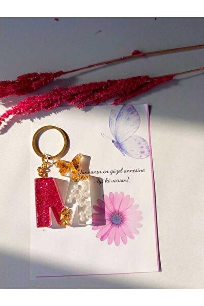 demirbasavm سلسلة مفاتيح إيبكسي مصنوعة يدويًا على شكل حرف M لعيد الأم