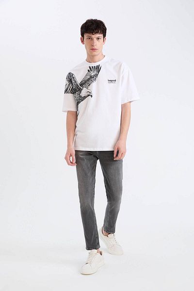 DeFacto Übergroßes, geräumiges, bedrucktes Kurzarm-T-Shirt mit Rundhalsausschnitt D9506AX25SP