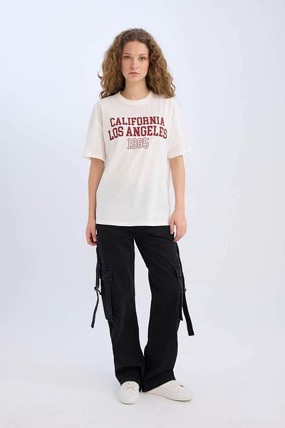 DeFacto Übergroßes, geräumiges, bedrucktes Kurzarm-T-Shirt mit Rundhalsausschnitt D9608AX25SM