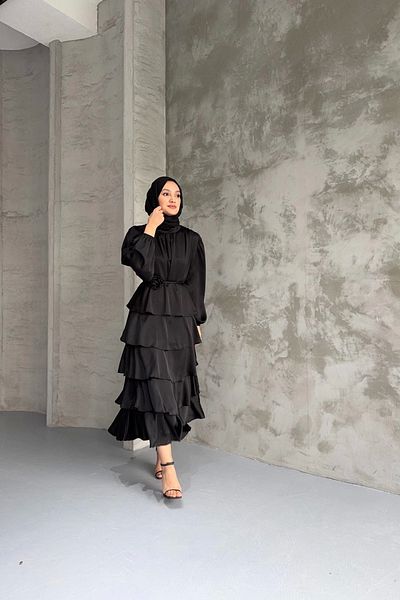 HELİS BUTİK Layered Black Rose Belt Detailed Satin Dress