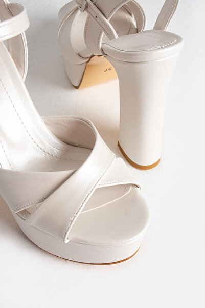 es exello High Platform Soft Cushioned Thick Heeled Bridal Shoes