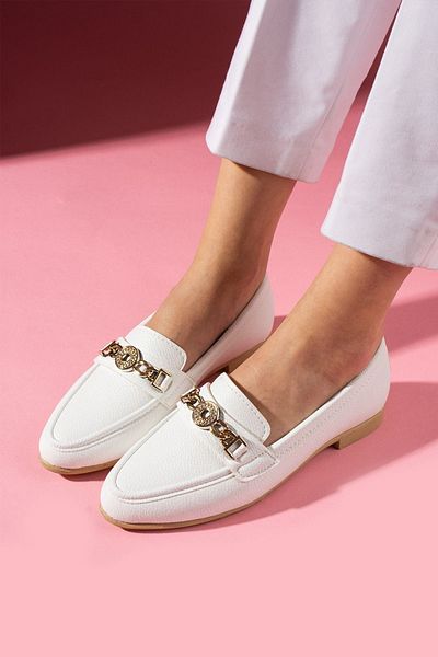 FUGA MODA Meralis Бели Кръгли Обекти Аксесоари Ежедневни Обувки Мокасини Балерини