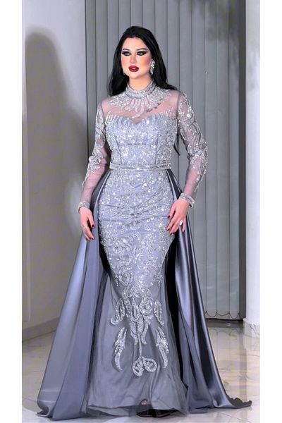 ZENABİYEM فستان سهرة من Zena Fashion بتصميم خاص مطرز من الساتان مع ذيل