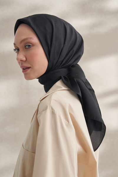 ARMANDA ШАРФ З КРЕПУ ТА ЖАКАРДУ З Q-ВІЗЕРУНКОМ - ЧОРНИЙ