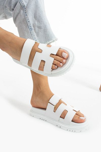 kubiano White Women's Slippers