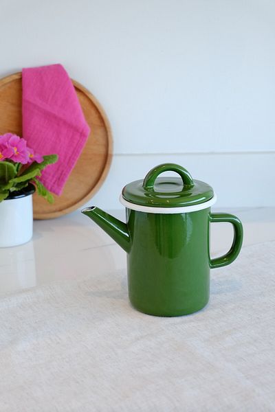 Elifle 850 ml Green Enamel Cylinder Teapot