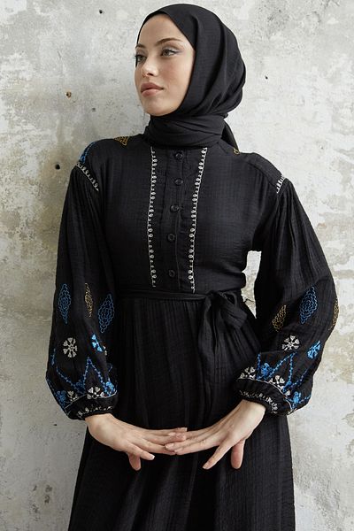 InStyle Φόρεμα Seersucker Κεντημένο μανίκι - Μαύρο