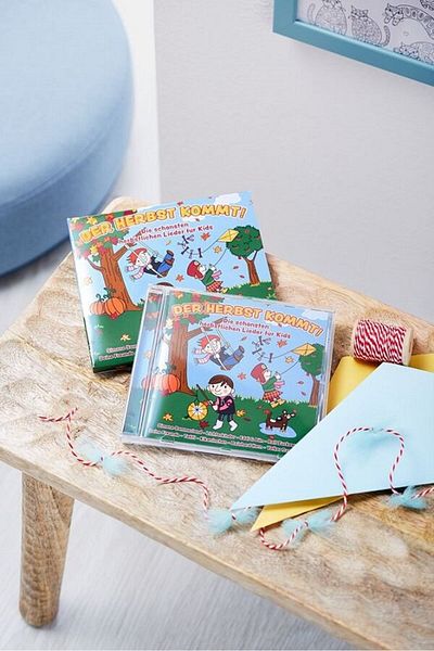 Tchibo Children Autumn German Songs, White Combo