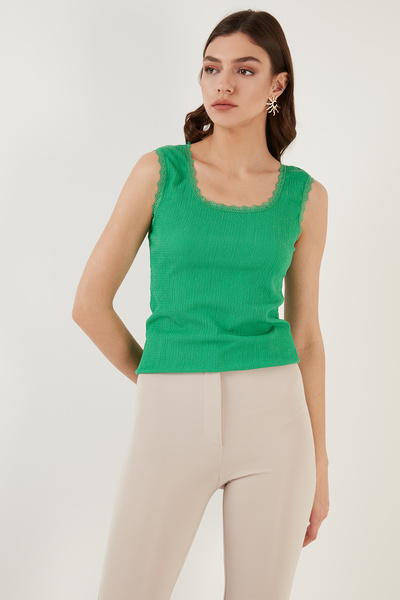 Lela Slim Fit Thick Strap Lace Square Collar Wrap Undershirt 5864979