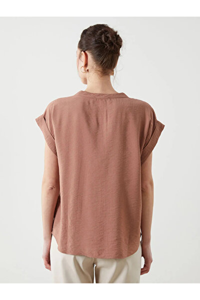 LC Waikiki LCWAIKIKI Classic Kahverengi Kaçık Yaka Kadın Bluz T T