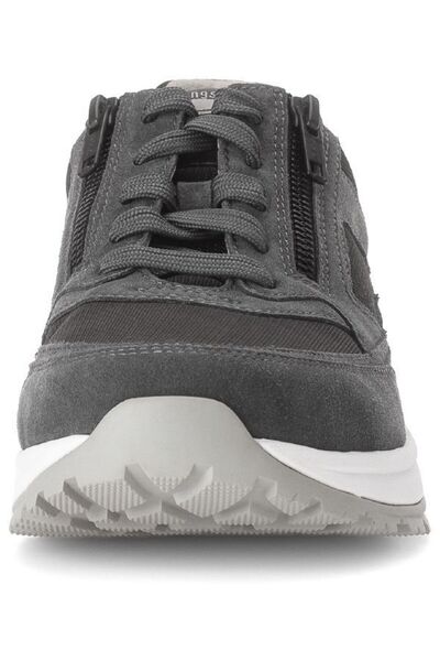 Pius Gabor Παπουτσιών