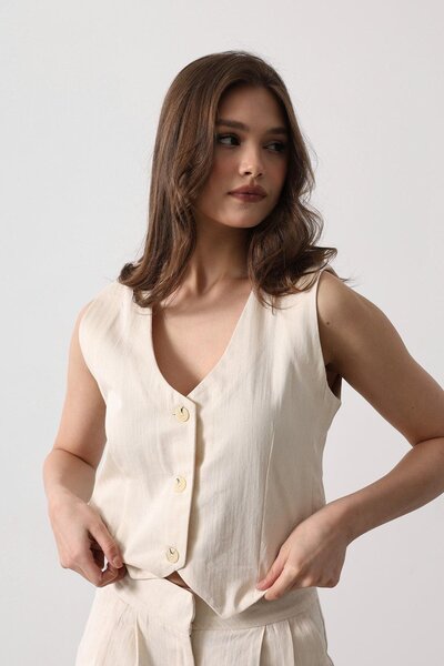 Le Savu Shilsee Women's Ecru Color Buttoned Vest