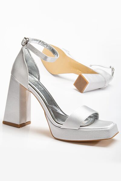 Hayalimdeki Ayakkabı Matilda ezüst szatén platform nyitott orrú vastag sarkú cipő