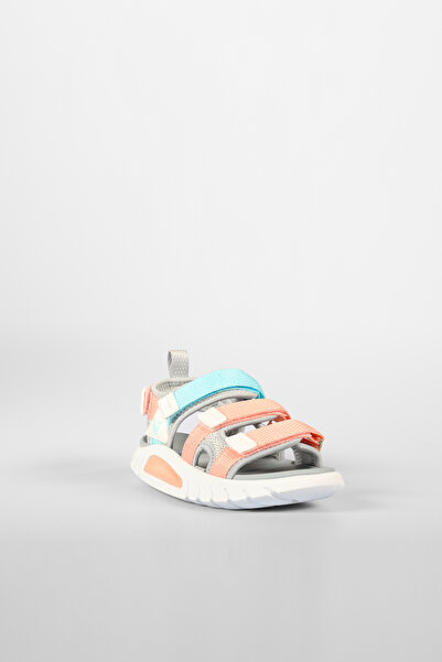 Vicco Three-Striped Lightweight Unisex Sandals in Sizes 26-35