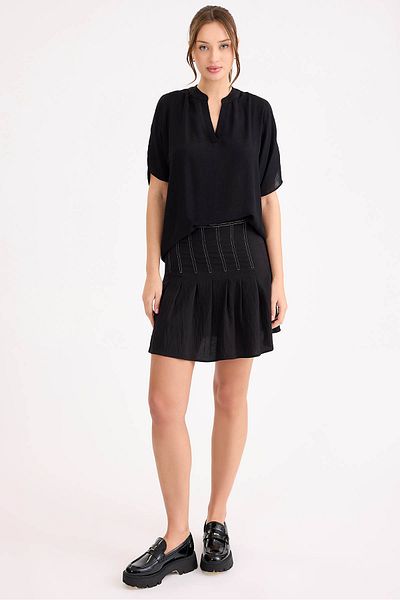 Vitrin Judge Collar Sleeve Detailed Linen Blouse