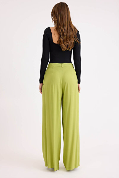 Vitrin Pleated Wide Leg Trousers