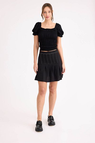 Vitrin Square Neck Viscose Linen Crop Blouse