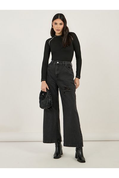 Styli High Rise Wide Leg Knee Distress Detail Jeans