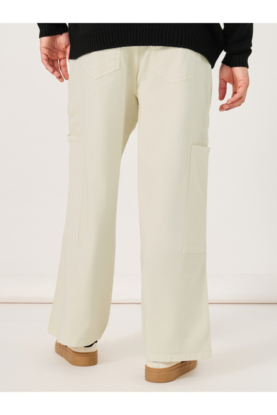 Styli Mid Rise Wide Leg Panelled Jeans