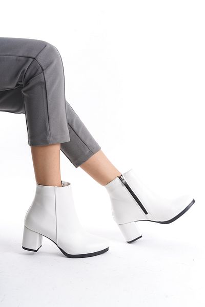 marinarosse Women's Liva White Skin Flat Heeled Short Boots