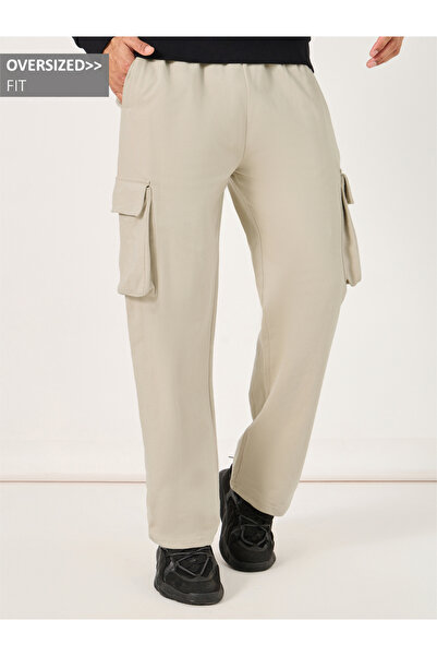 Styli Oversized Straight Leg Cargo Pants