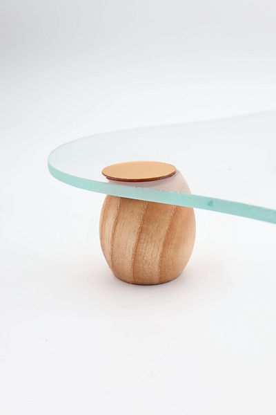 YENİCİ Glass Wooden Leg Presentation Stand (20*33)