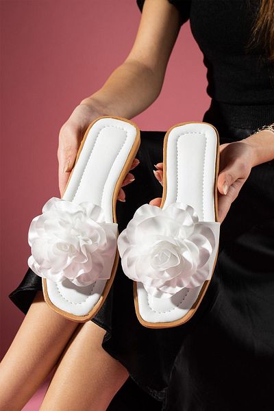 FUGA MODA Vedora White Fabric Slippers with Rose Accessories