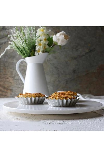 Akayev Marble White 30 Cm Rotating Stand Presentation Holder