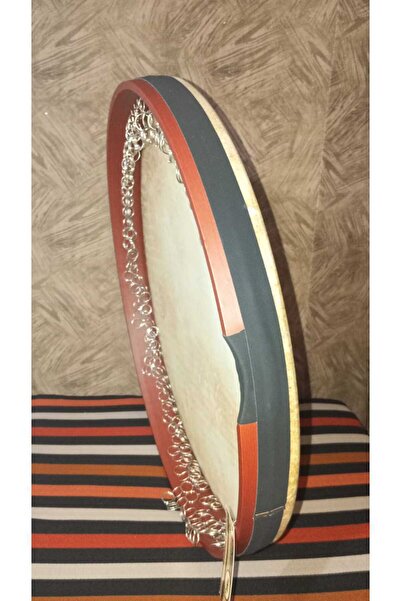 DEF Erbanecanlı Sarı Rengiyle Dikkat Çeken Erbane, Enerjik Ve Neşeli Bir Atmosfer Yaratır.