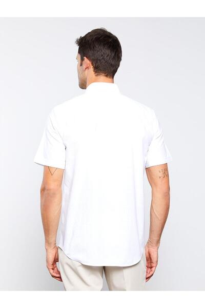 LC Waikiki Ανδρικό πουκάμισο με κοντό μανίκι ποπλίνα με κανονική εφαρμογή