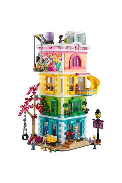 LEGO ®  Friends Heartlake City Community Center 41748