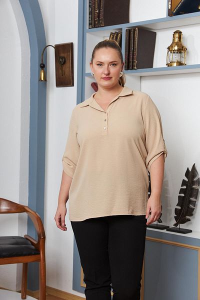 RMG Cream Colored Plus Size Shirt Collar Blouse - Sleeve Detail