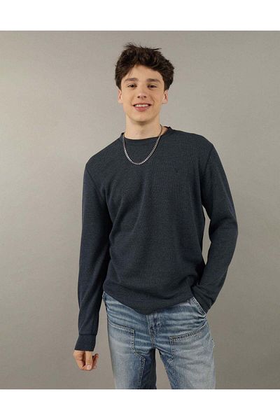 AMERICAN EAGLE قميص حراري بأكمام طويلة من AE