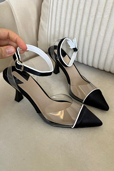 Elvessa حذاء بكعب شفاف 7 سم من الساتان الأبيض مع تفاصيل شريطية سوداء