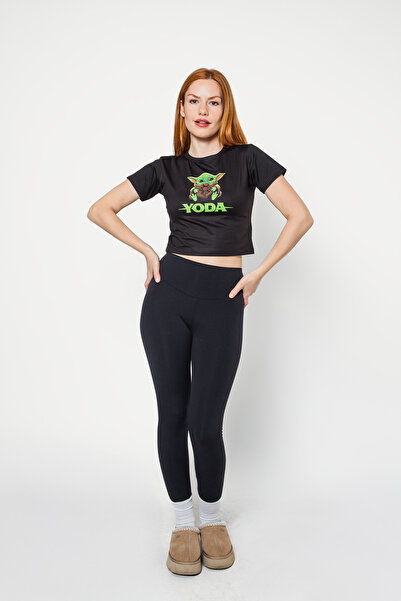 Sekizbiraltı Baby Yoda Printed Black Crop Top