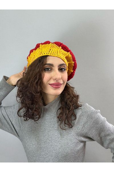 Gönülden Tasarım Hand Knitted Colorful Design Women's French Painter Beret