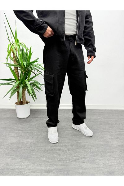 MENOFOURSWEAR Black Gabardine Fabric Cargo Pocket Trousers