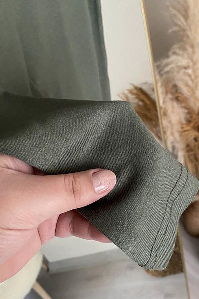 İstangül Butik Βασική μπλούζα με λαιμόκοψη V
