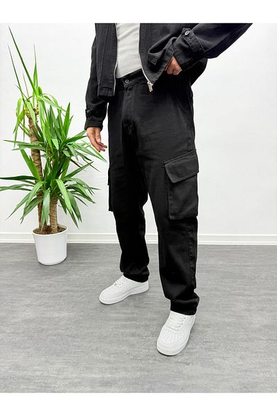 MENOFOURSWEAR Black Gabardine Fabric Cargo Pocket Trousers