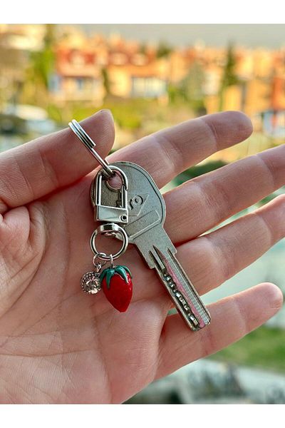 PEONY - peonyofficiall Clip Strawberry Glass Murano Silver Solitaire Detailed Wallet Ornament Charm Bag Ornament Silver Keychain