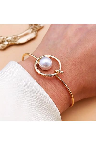 Ayzen Elegant and Simple Fashionable Pearl Bracelet