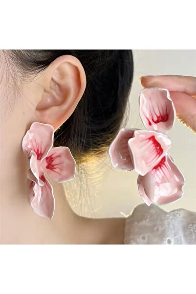 Pelin Aksesuar أقراط كبيرة على شكل أوراق وردية متنوعة